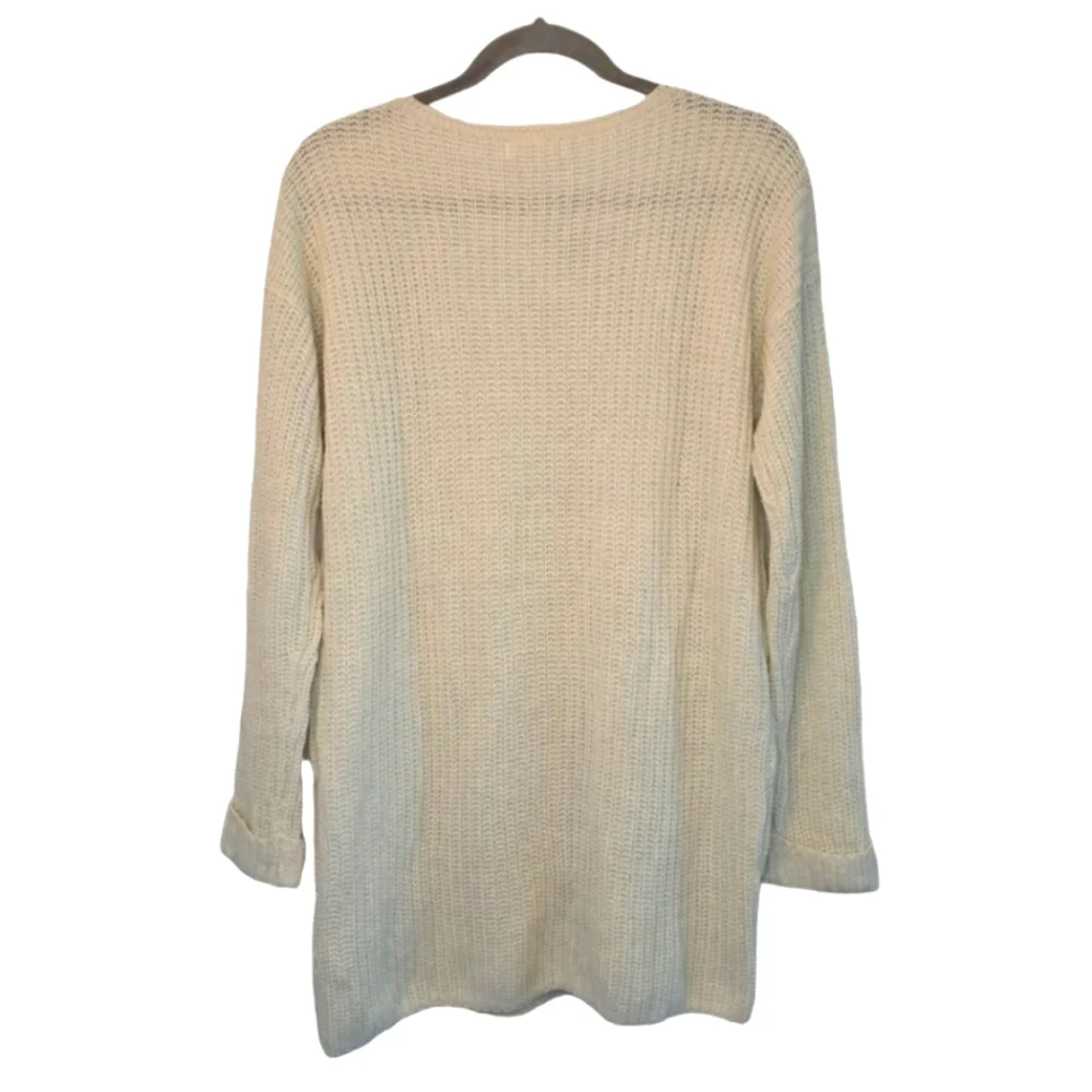NEW Maurices Ivory V-Neck Pullover Sparkle Sweater Size Large